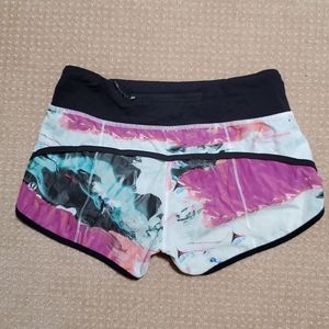 Lululemon Speed Up Short || 2.5"